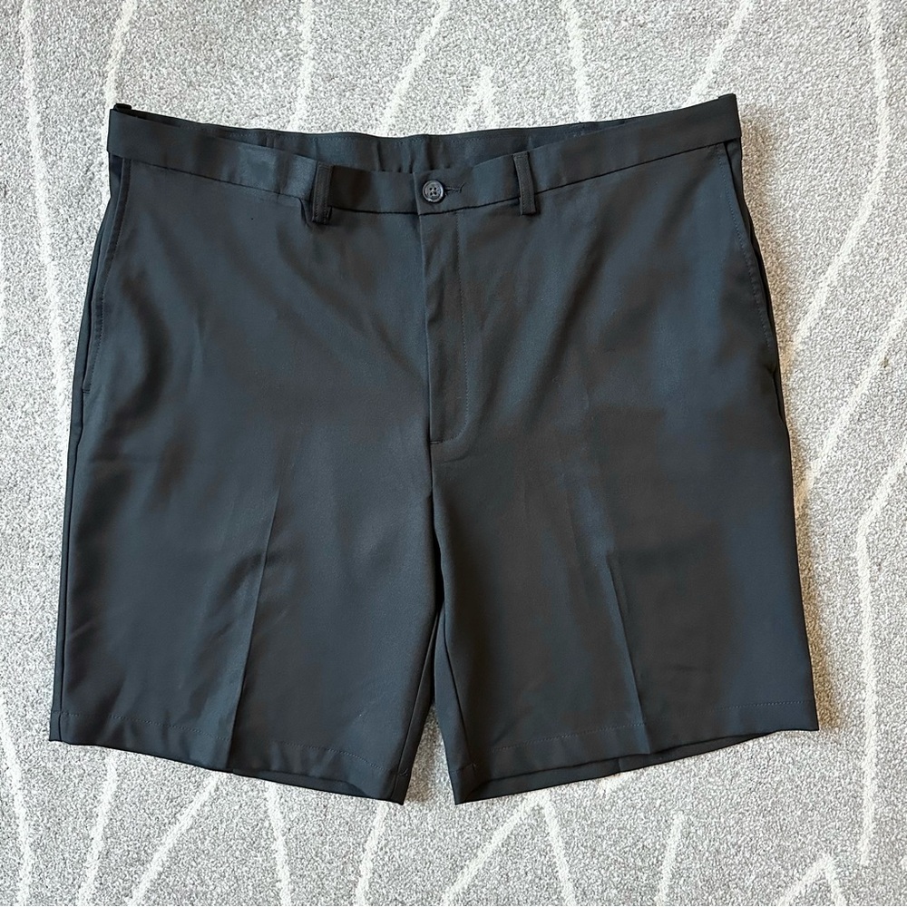 Haggar Black Cool 18 Pro Men’s Shorts 42